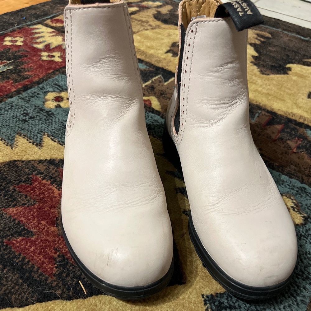 Blundstone UK5, US8